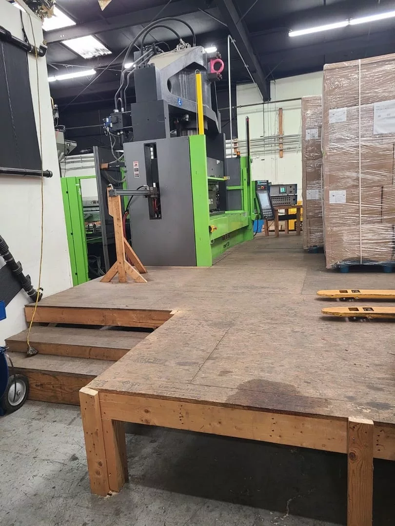 300 Ton, 63.6 oz., Engel #Insert-3550H/330US, insert injection molding machine, 59" x 29.5" platens, CC200 - Image 3
