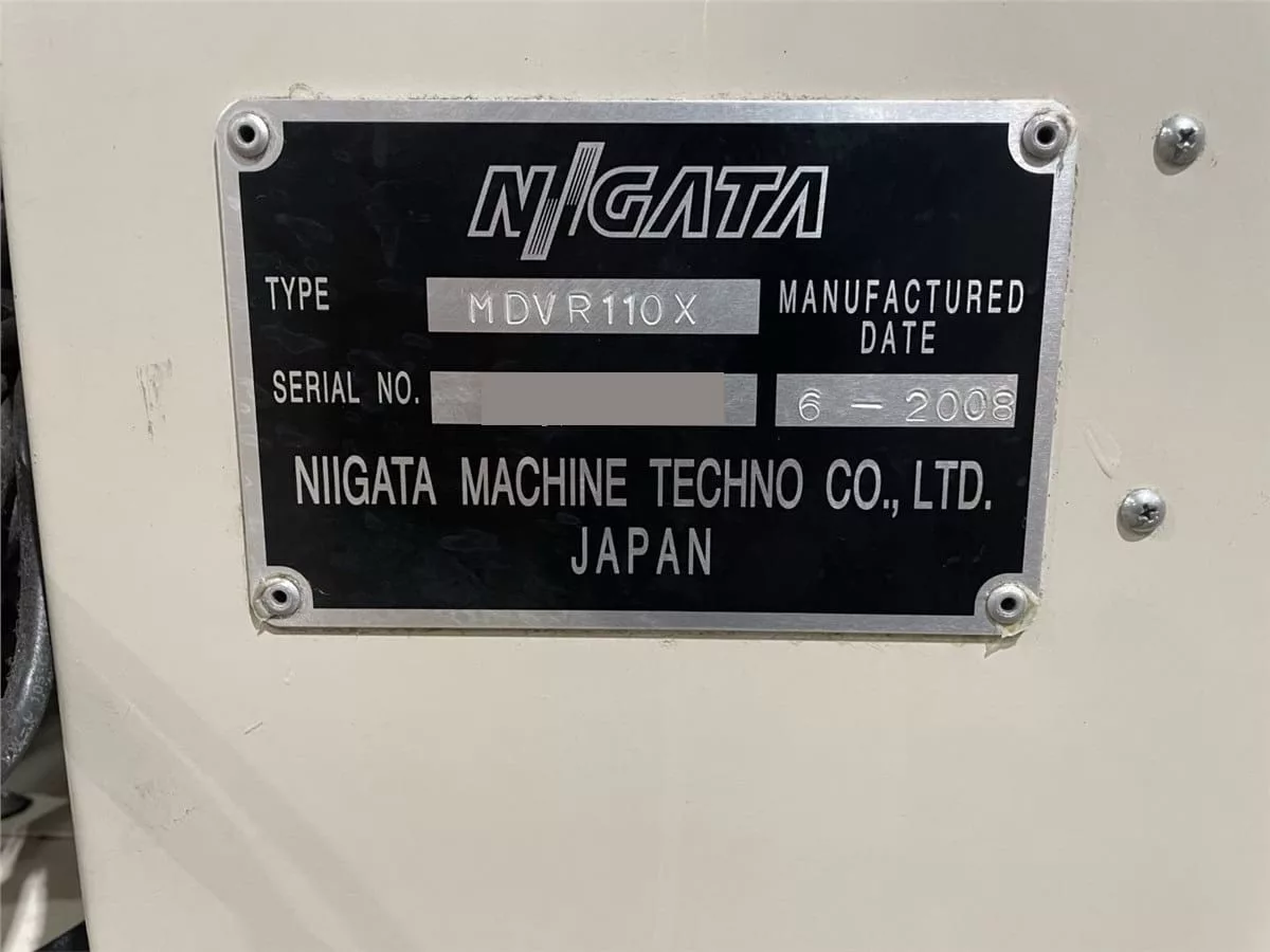110 Ton, 3.59 oz., Niigata #MDVP110X, vertical injection molding machine, 18.11" x 18.11" max mold, 2008 - Image 6