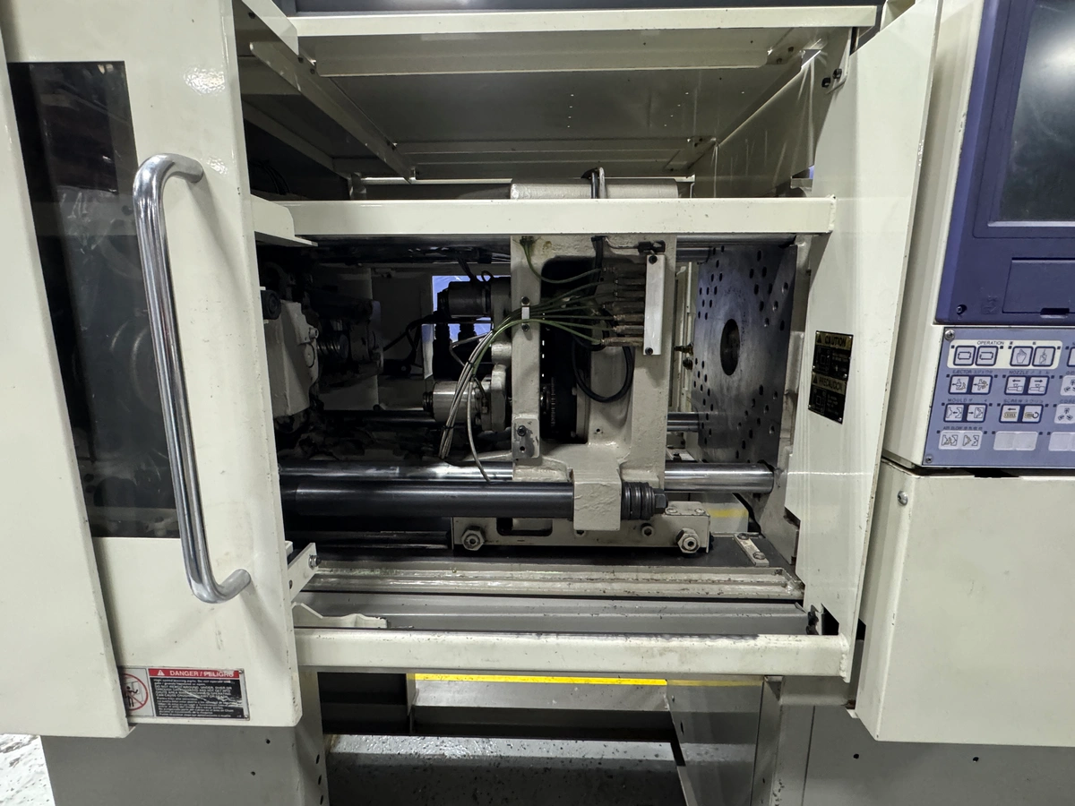 44 Ton, 1.23 oz., Toshiba #EC45N-II, injection molding machine, 12.6" x 12.6" tie bars, V30 Control, 2010 - Image 5