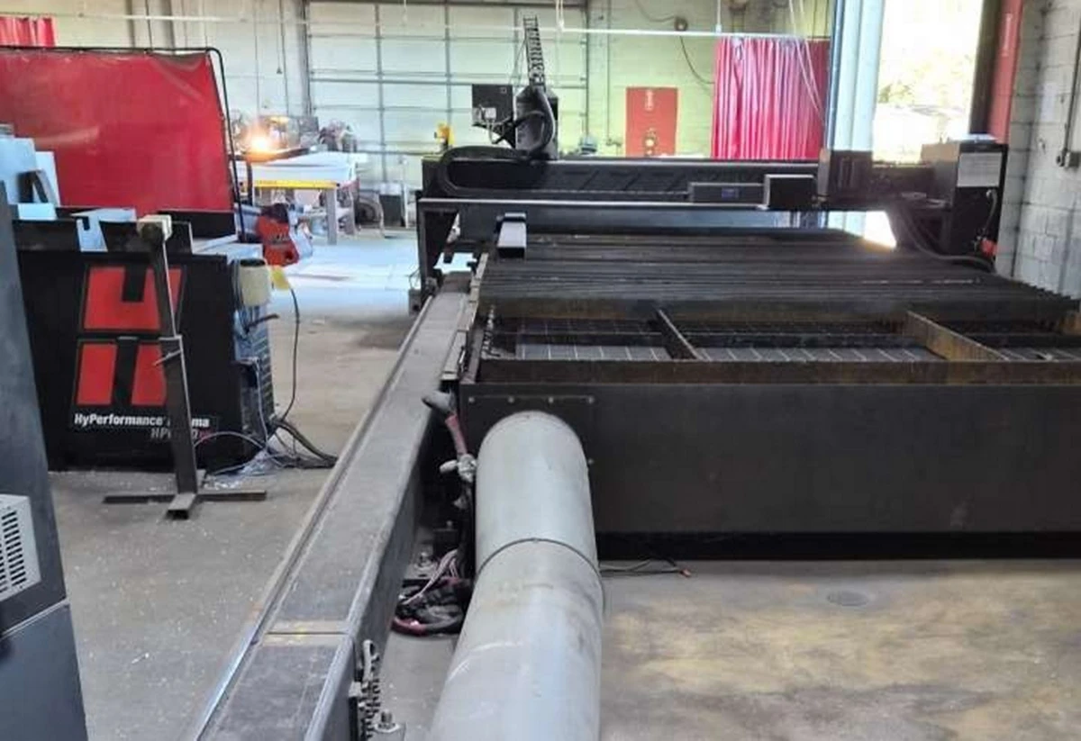 Multicam #6000-Series, CNC plasma cutting system, 8' x 19' table, Hypertherm HPR130 XD, Auto Multigas Control - Image 1