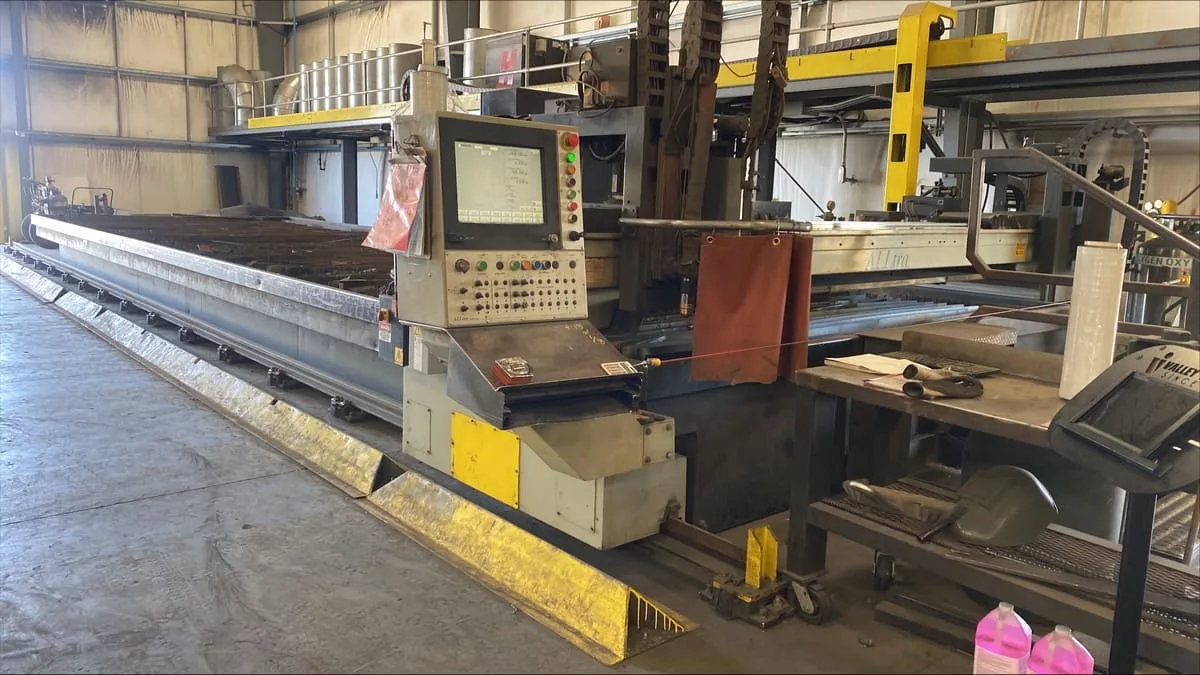 ALLtra #PG14-12, CNC plasma cutting system, 10' x 45' table, 200 AMP, Hypertherm HPR 260, ALLtra CNC, 2008 - Image 4
