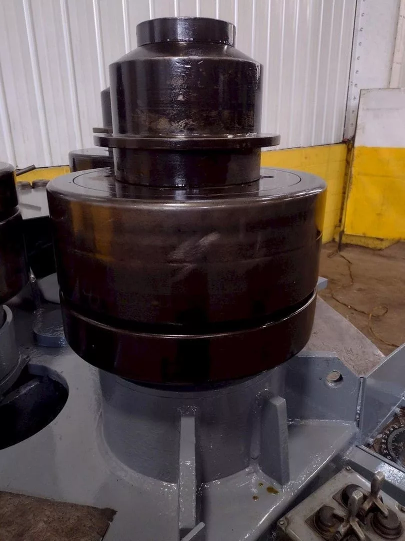 Roundo #R-6, angle bending roll, 6" x 6" x 1/2" angle leg-in, 5" x 5" x 5/8" leg-out, 17-3/8" rolls, 17.5 HP - Image 6