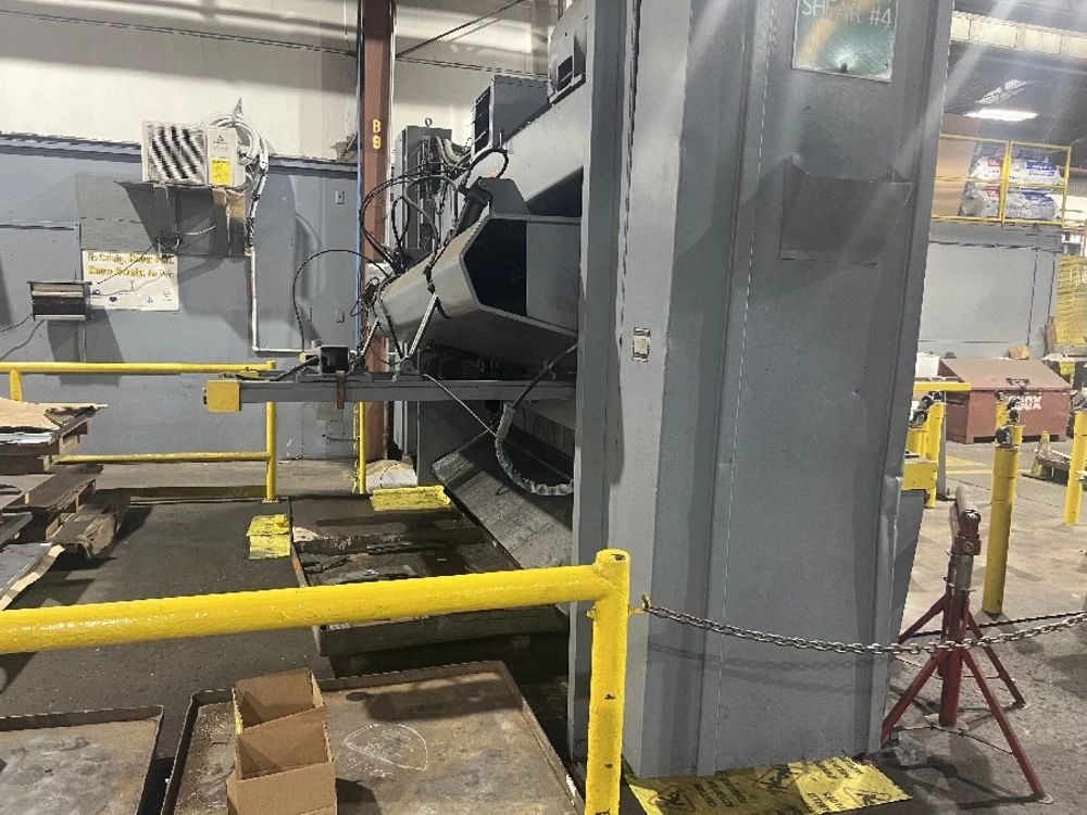 3/4" x 10' Cincinnati #750-10, power squaring shear, 48" front operated back gauge, 154" squaring arm, 1987 - Image 3