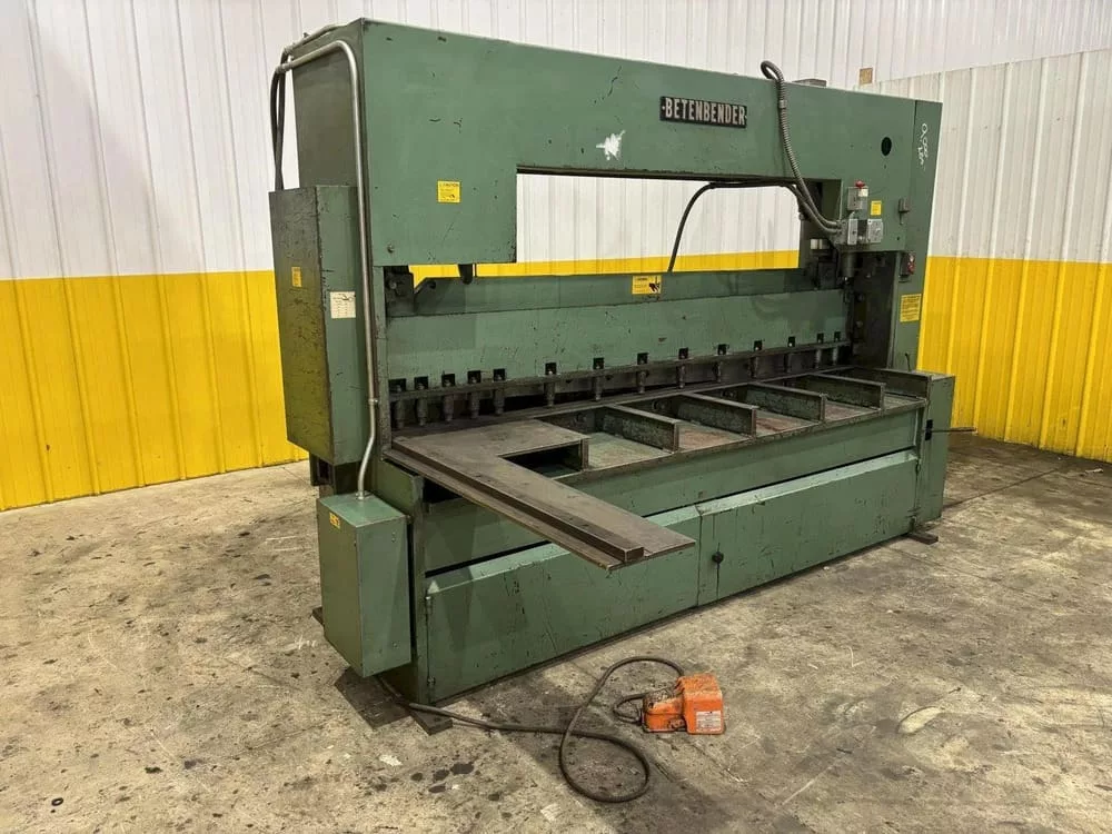 1/4" x 8' Betenbender #8-1/4, hydraulic shear, powered back gauge, 15 HP, 1988 - Image 3