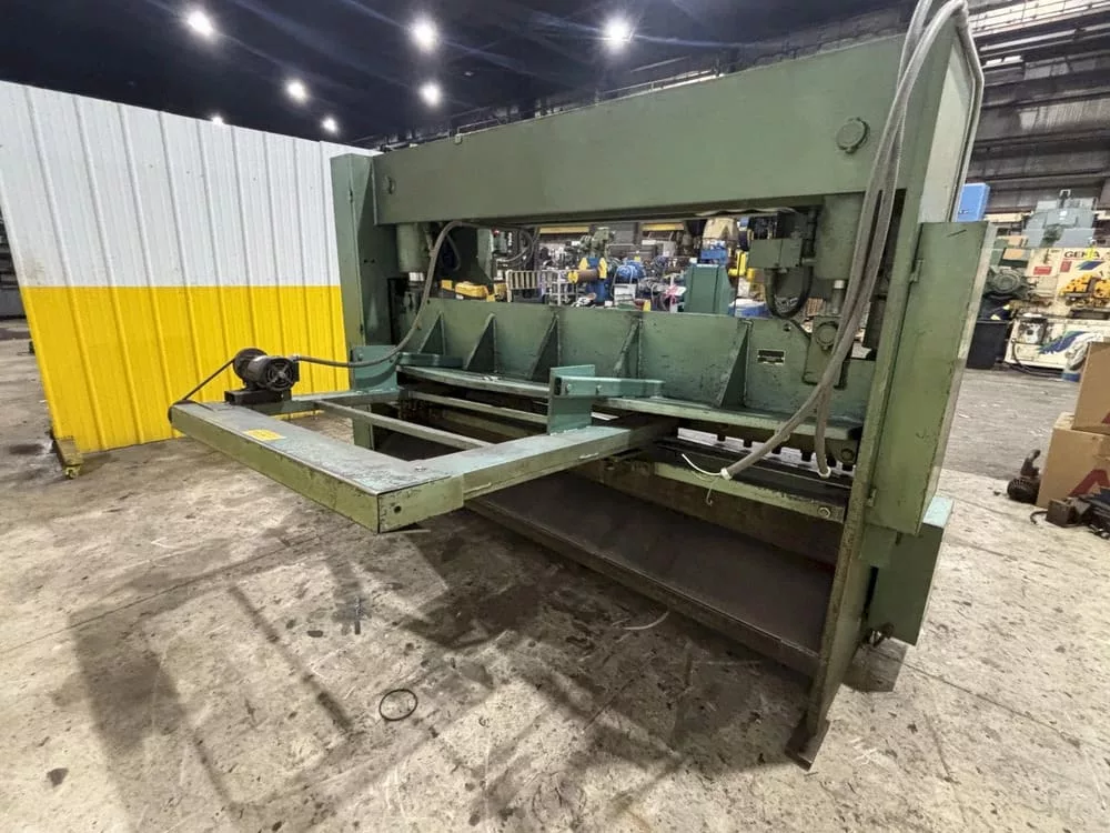 1/4" x 8' Betenbender #8-1/4, hydraulic shear, powered back gauge, 15 HP, 1988 - Image 4