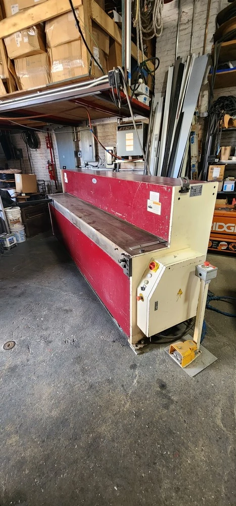 10 Ga. x 10' GMC #HS-1010MD, hydraulic shear, 2014 - Image 3