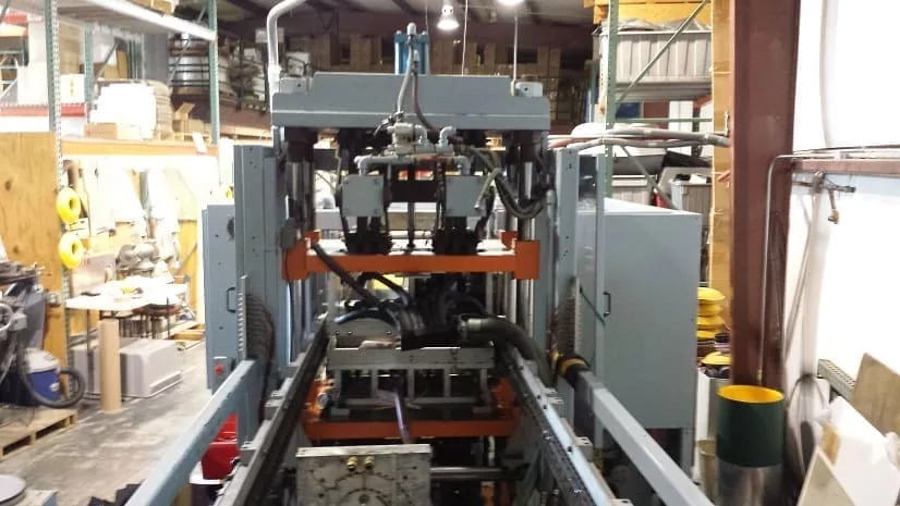 Drypoll roll-fed inline thermoformer, 29" x 30" max mold, 83" ovens, approx. 85 Ton form & trim, 1988 - Image 3