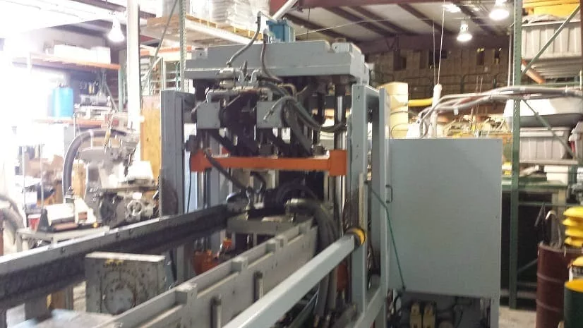 Drypoll roll-fed inline thermoformer, 29" x 30" max mold, 83" ovens, approx. 85 Ton form & trim, 1988 - Image 5