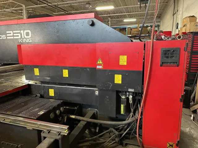 22 Ton, Amada #Vipros 2510 King, CNC Turret Punch, 31 Stations, 4' x 8' Sheet, Fanuc 18P Control, 2003 - Image 5