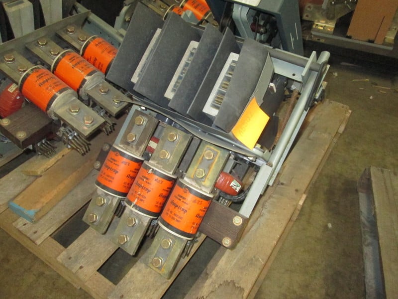 600 Amps, Allis-Chalmers, LA-600F, manually operated, drawout, 1600A fuses - Image 4