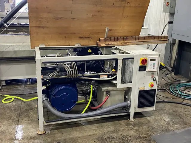 Omax #60120, CNC waterjet cutting system, 6.5' x 12' table, 40 HP pump, 60,000 PSI, Omax PC Control, 2019 - Image 5