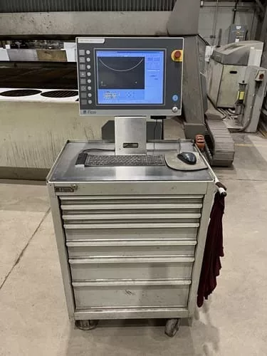 Flow #Mach-4-4030c, CNC waterjet cutting system, 10.2' x 13.1' table, 50 HP pump, 60,000 PSI, Flowmaster - Image 5
