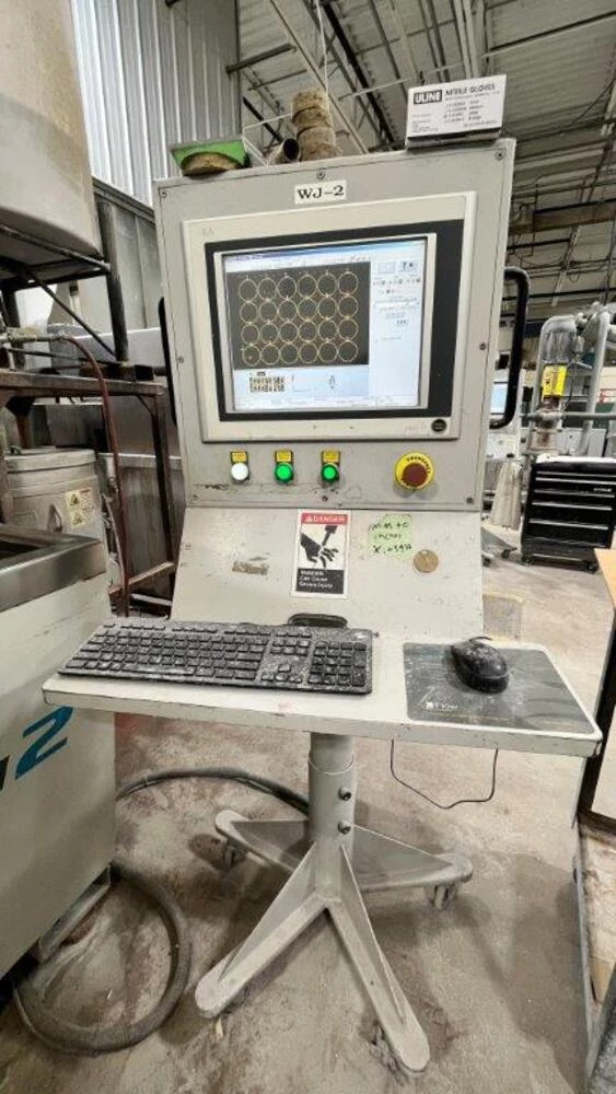 Flow #Mach-2-1313b, CNC waterjet cutting system, 4' x 4' table, 30 HP pump, 60,000 PSI, 2014 - Image 5