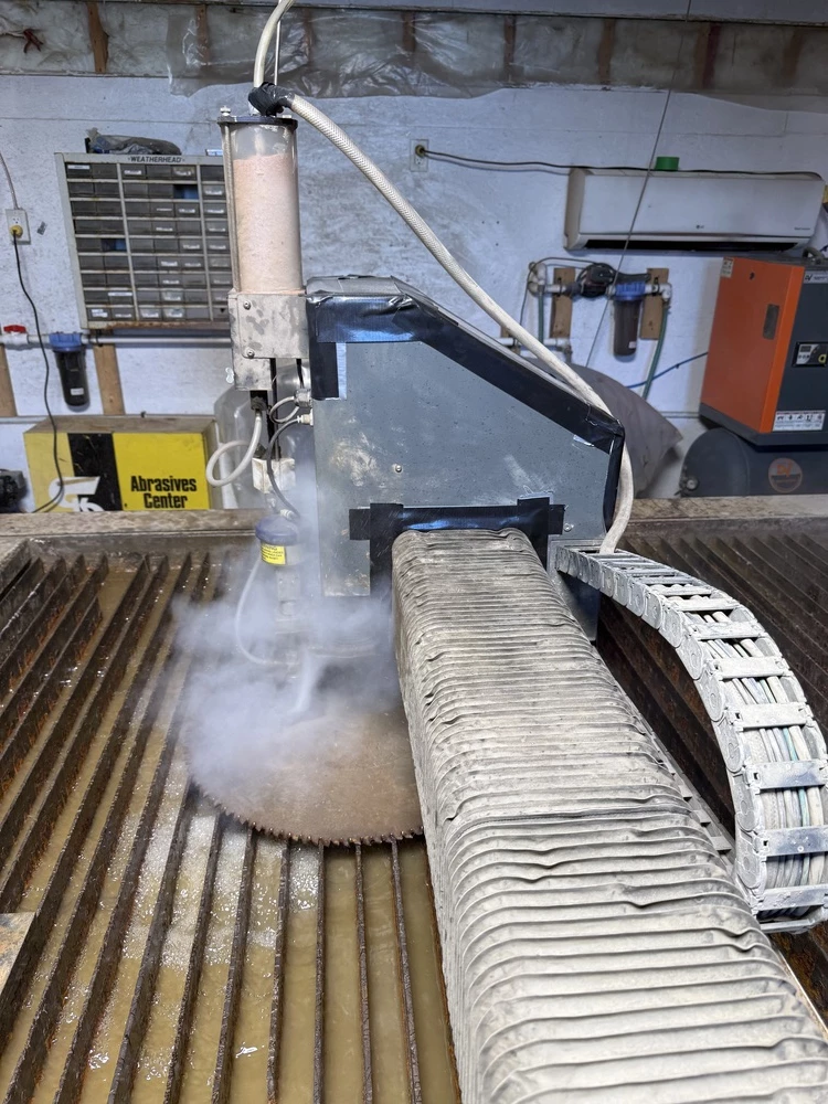 Multicam #V-Series, CNC waterjet cutting system, 5' x 10' table, 30 HP pump, 60,000 PSI, 2012 - Image 5