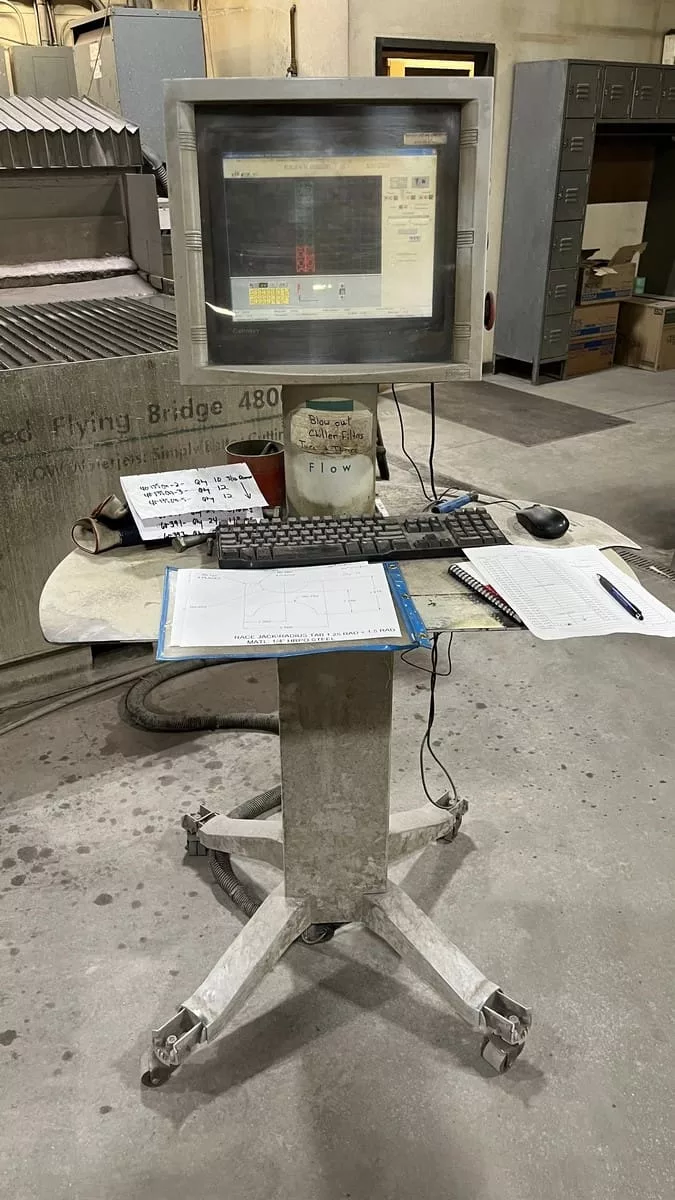 Flow #IFB-4800, CNC waterjet cutting system, 4' x 8' table, 50 HP pump, 60,000 PSI, Flowmaster Control, 2004 - Image 6