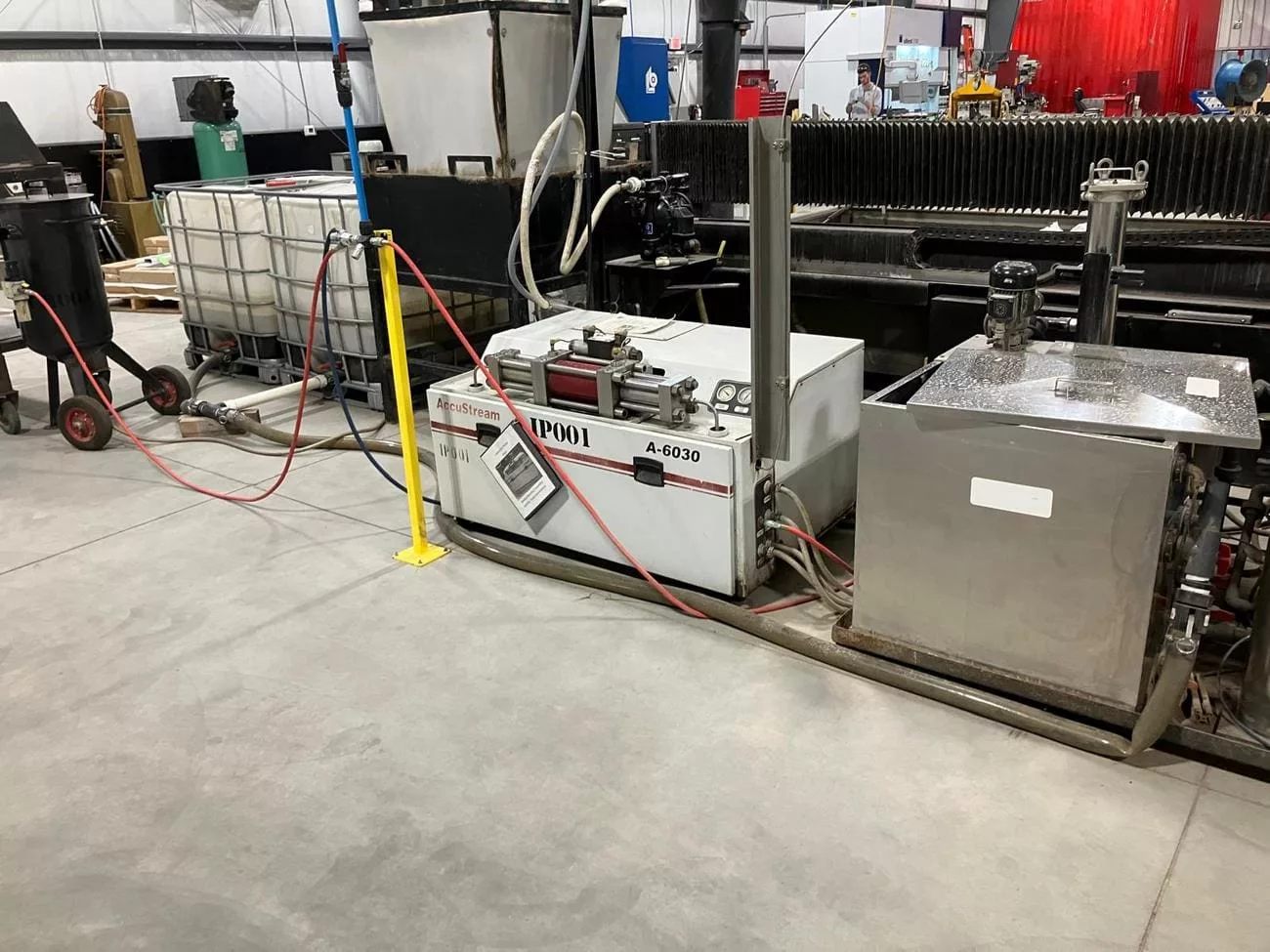 Techni #ILS-510, CNC waterjet cutting system, 5' x 10' table, 30 HP pump, 60,000 PSI, Techni Control, 2011 - Image 5
