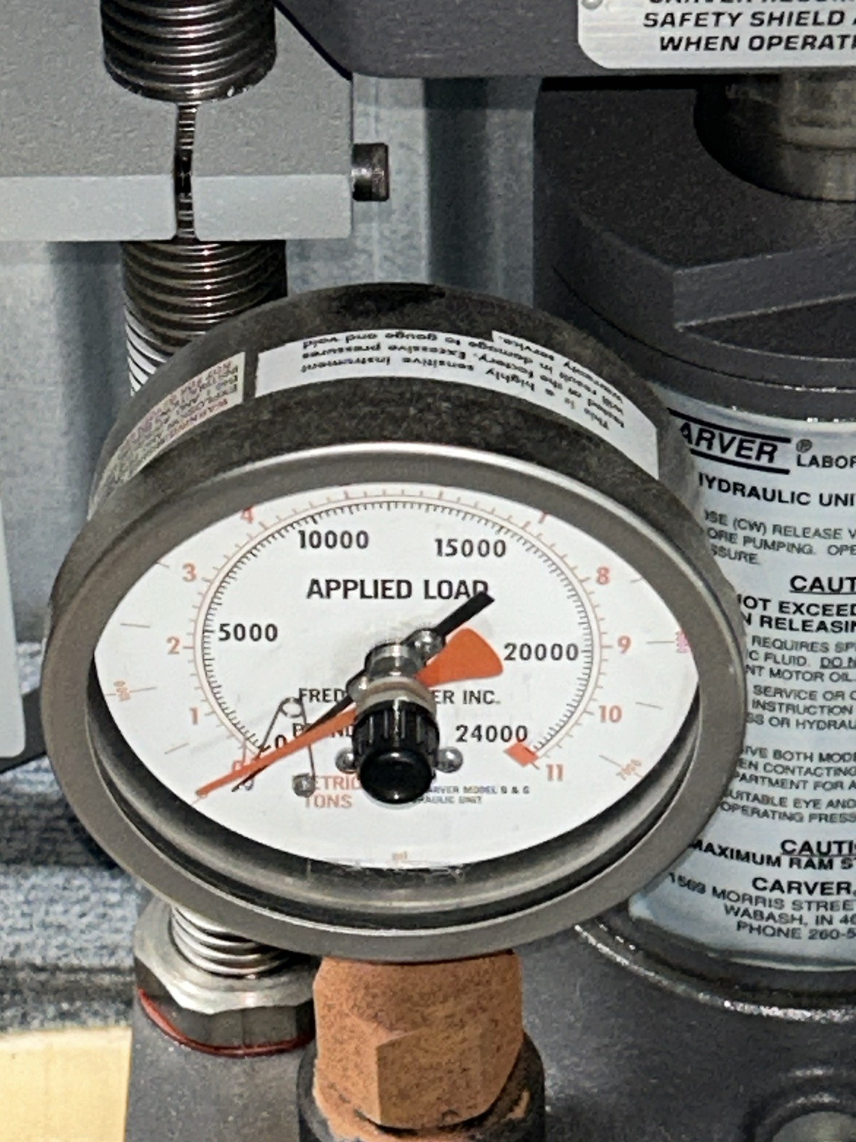 Carver #3850, Bench-Type Manual Hydraulic Press - Image 10