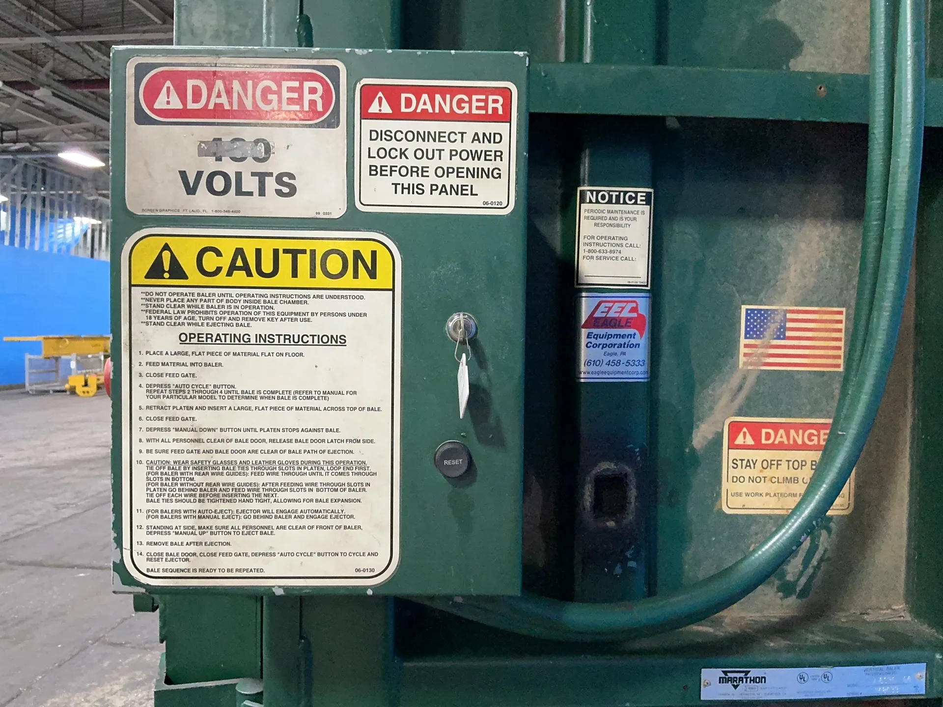 30" x 60" x 35" Marathon #V-6030 04, Vertical Baler - Image 6