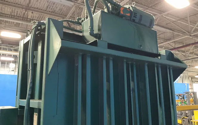 30" x 60" x 35" Marathon #V-6030 04, Vertical Baler - Image 9