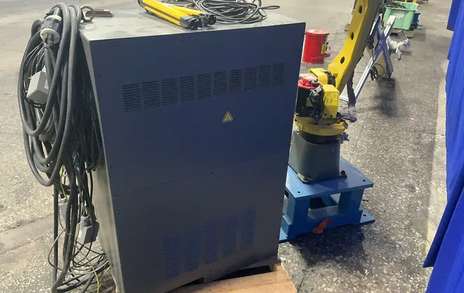 Fanuc M-10iA, Industrial Robot, Teach Pendant, Light Curtains, 2011 - Image 10