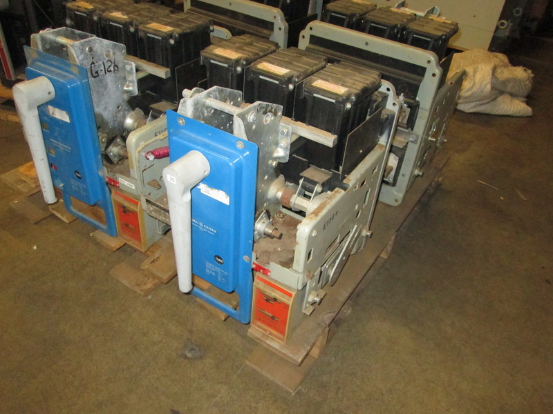800 Amps, General Electric, akr- 4a-30-1, electrically operated, manually operated, drawout - Image 4