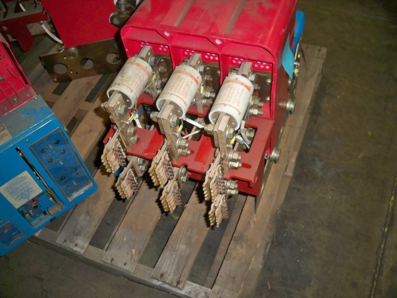 800 Amps, Brown Boveri, LKD-8, manually operated, drawout, 800A fuses, LSG - Image 3