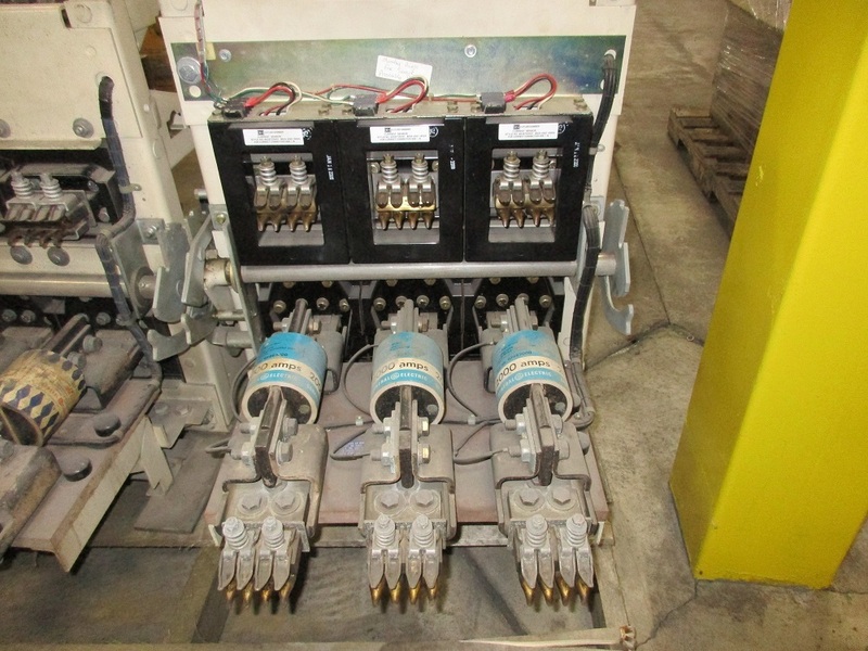1600 Amps, General Electric, AKU-2-50-2, electrically operated, manually operated, drawout, 2000A fuses - Image 7