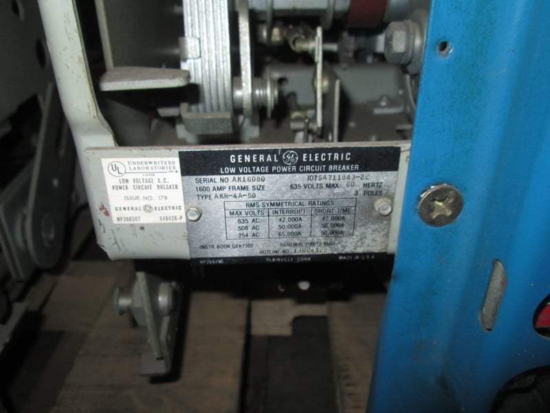 1600 Amps, General Electric, akr- 4a-50, electrically operated, manually operated, drawout - Image 5