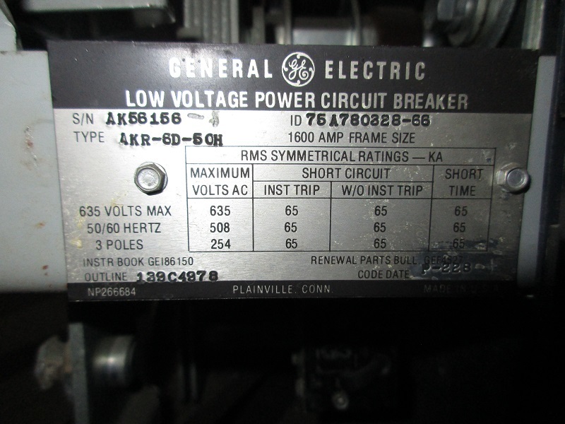 1600 Amps, General Electric, akr- 6d-50h, manually operated, drawout - Image 2