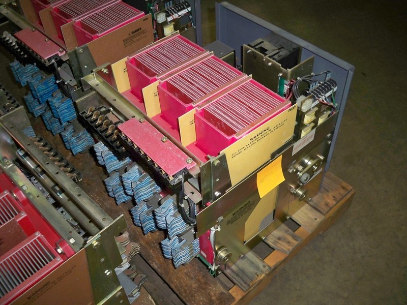 1600 Amps, Square D, DS-416H, electrically operated, manually operated, drawout - Image 3
