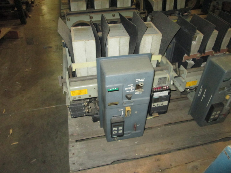 1600 Amps, Allis-Chalmers, LA-1600, electrically operated, manually operated, drawout - Image 1