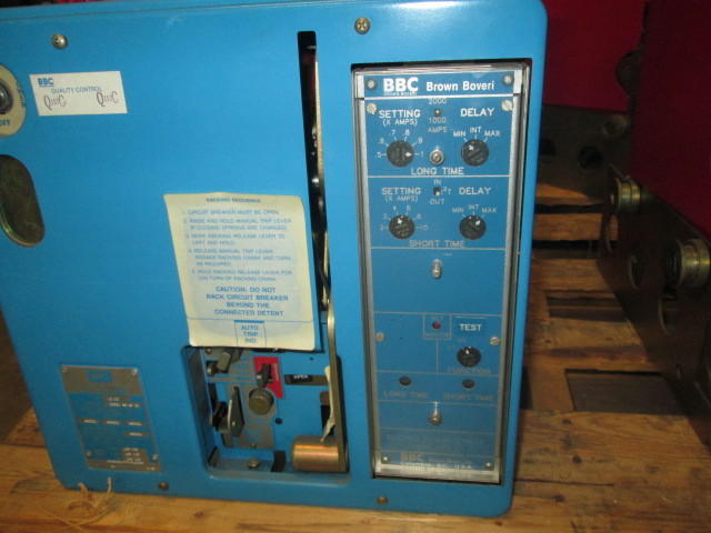 2000 Amps, Brown Boveri, LK-20, electrically operated, manually operated, drawout - Image 3
