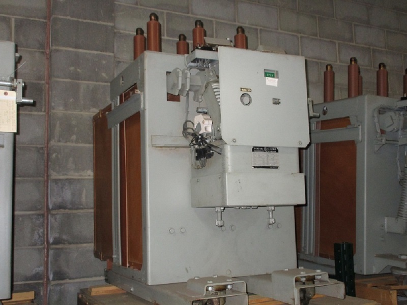 1200 Amps, General Electric, am-13.8- 500h-4 - Image 1
