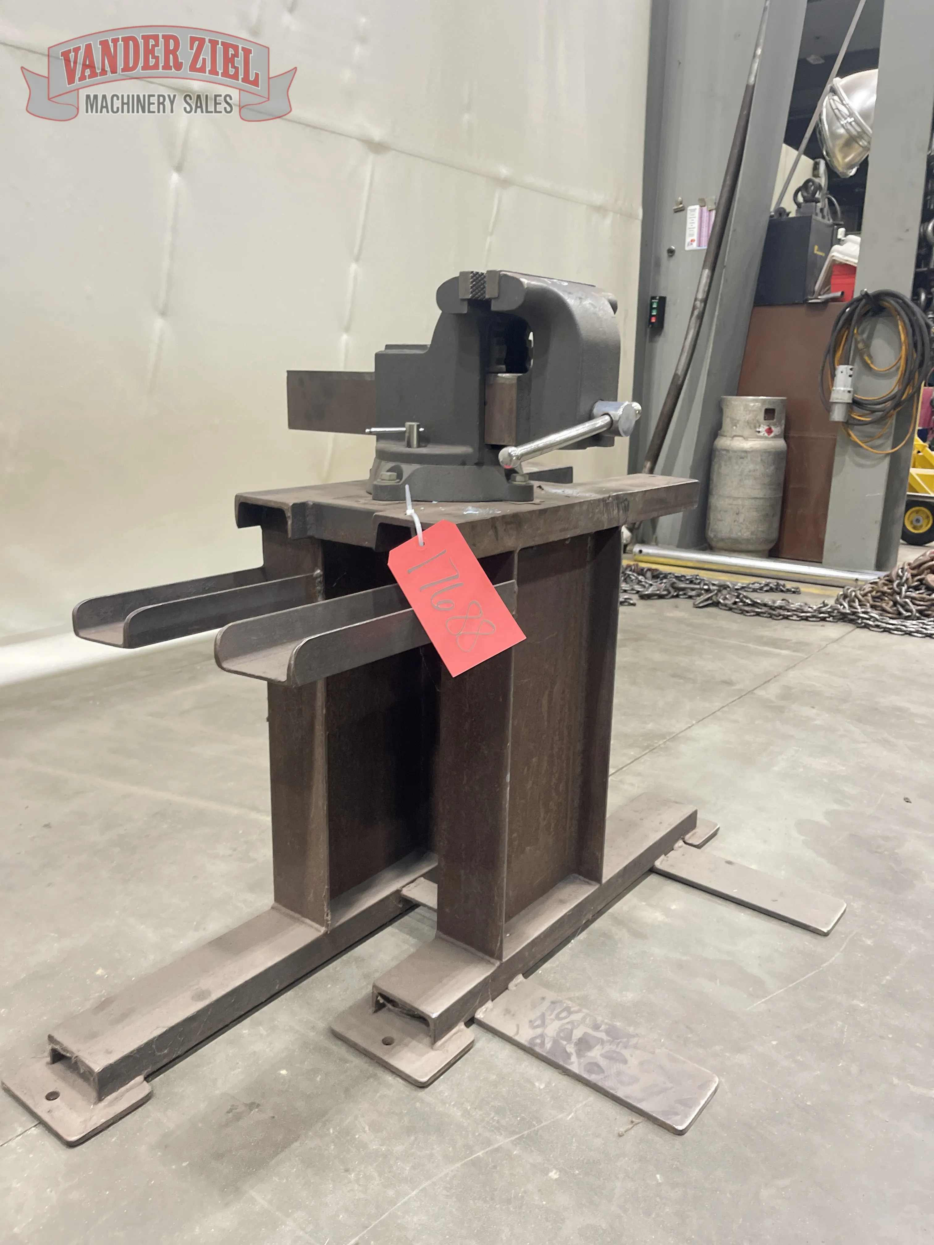 Welding Table with Vise - Image 3