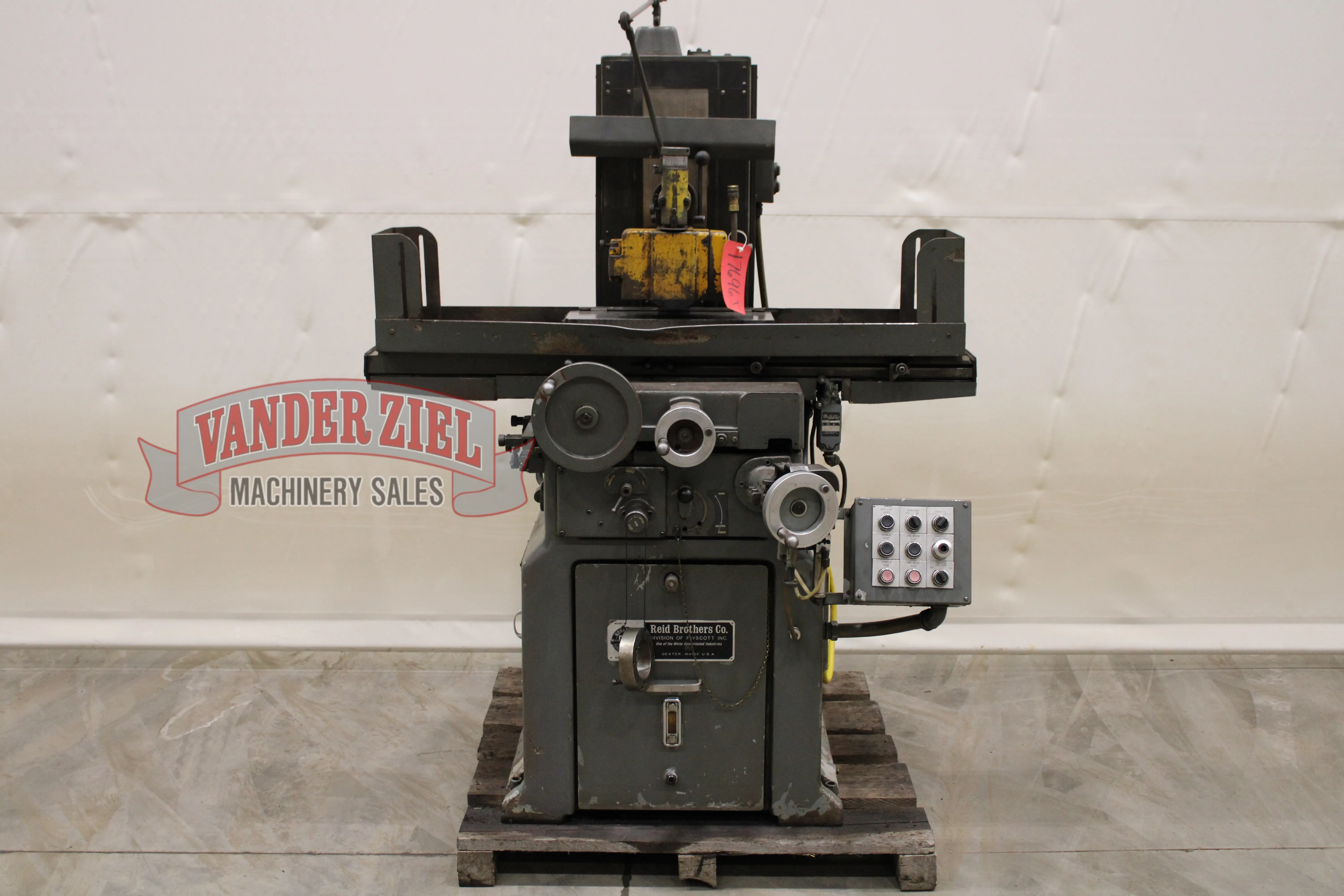 Cincinnati Tool & Cutter Grinder - Image 1