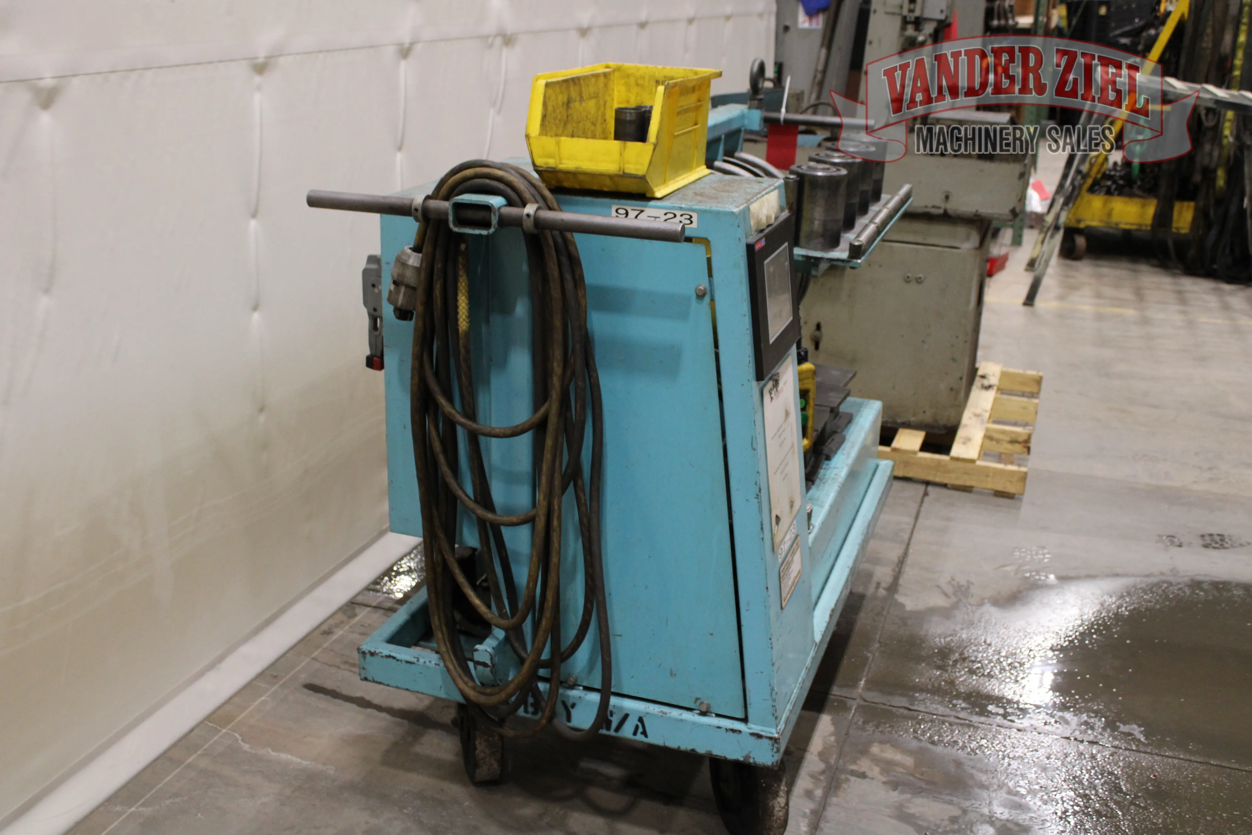 Modern 80,000 lb. Hydraulic Die Separator - Image 6