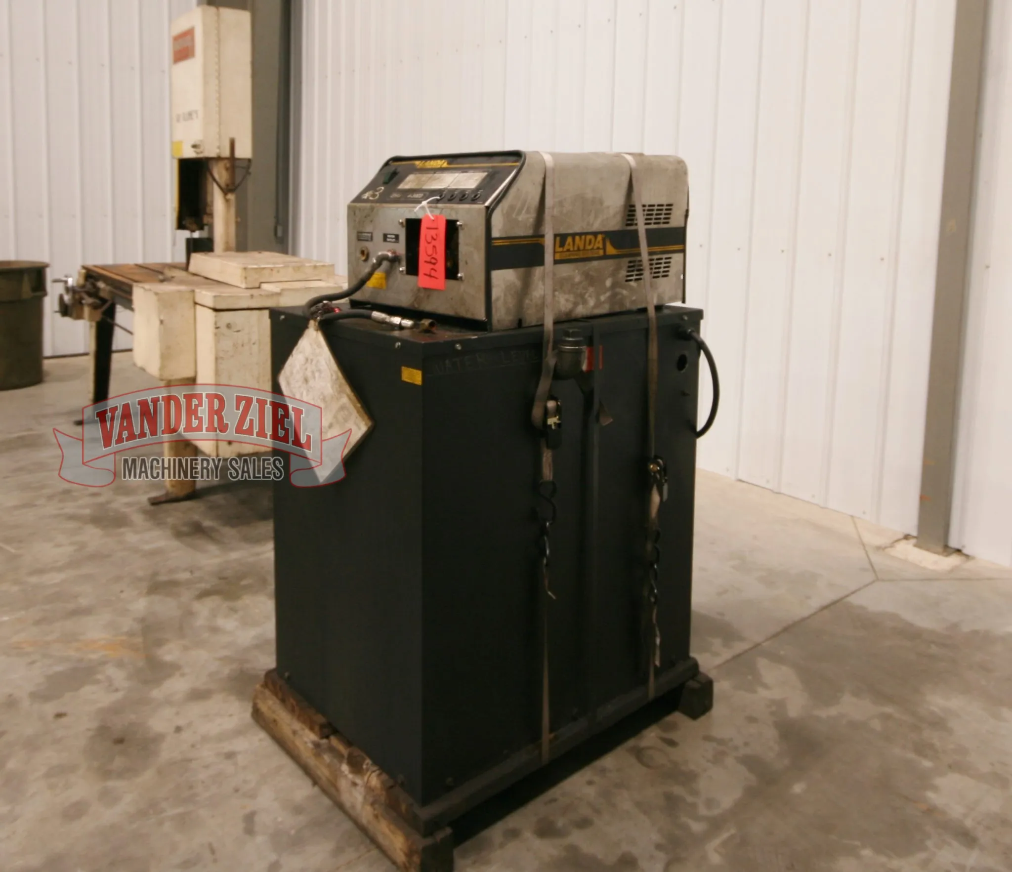 Landa #EHW-4-3000, Pressure Washer, 2000 PSI, 4.2 GPM, 3 Ph. - Image 9