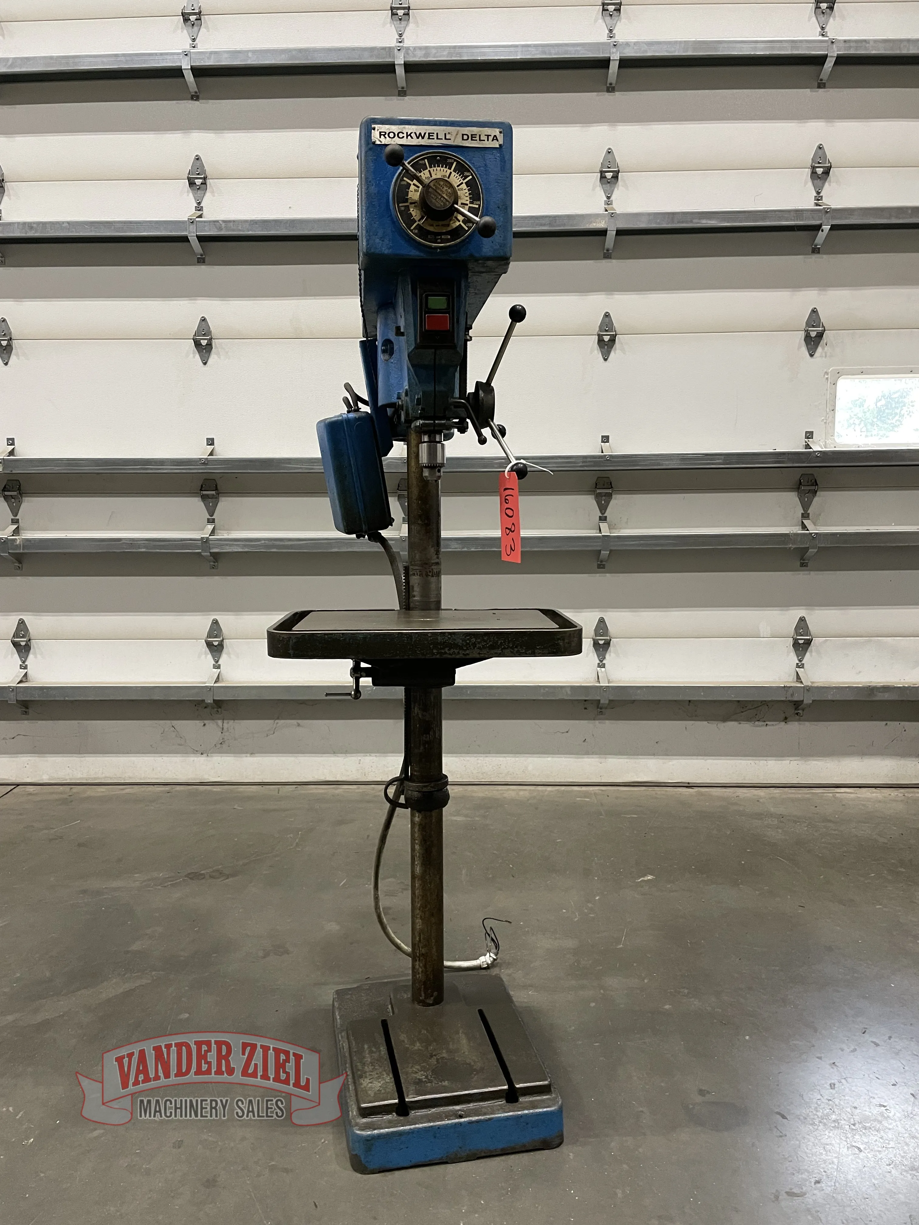 15" Rockwell Delta #15-655, Drill Press, 11" x 14" Table, 425-4700 RPM, 6" Quill Stroke - Image 1