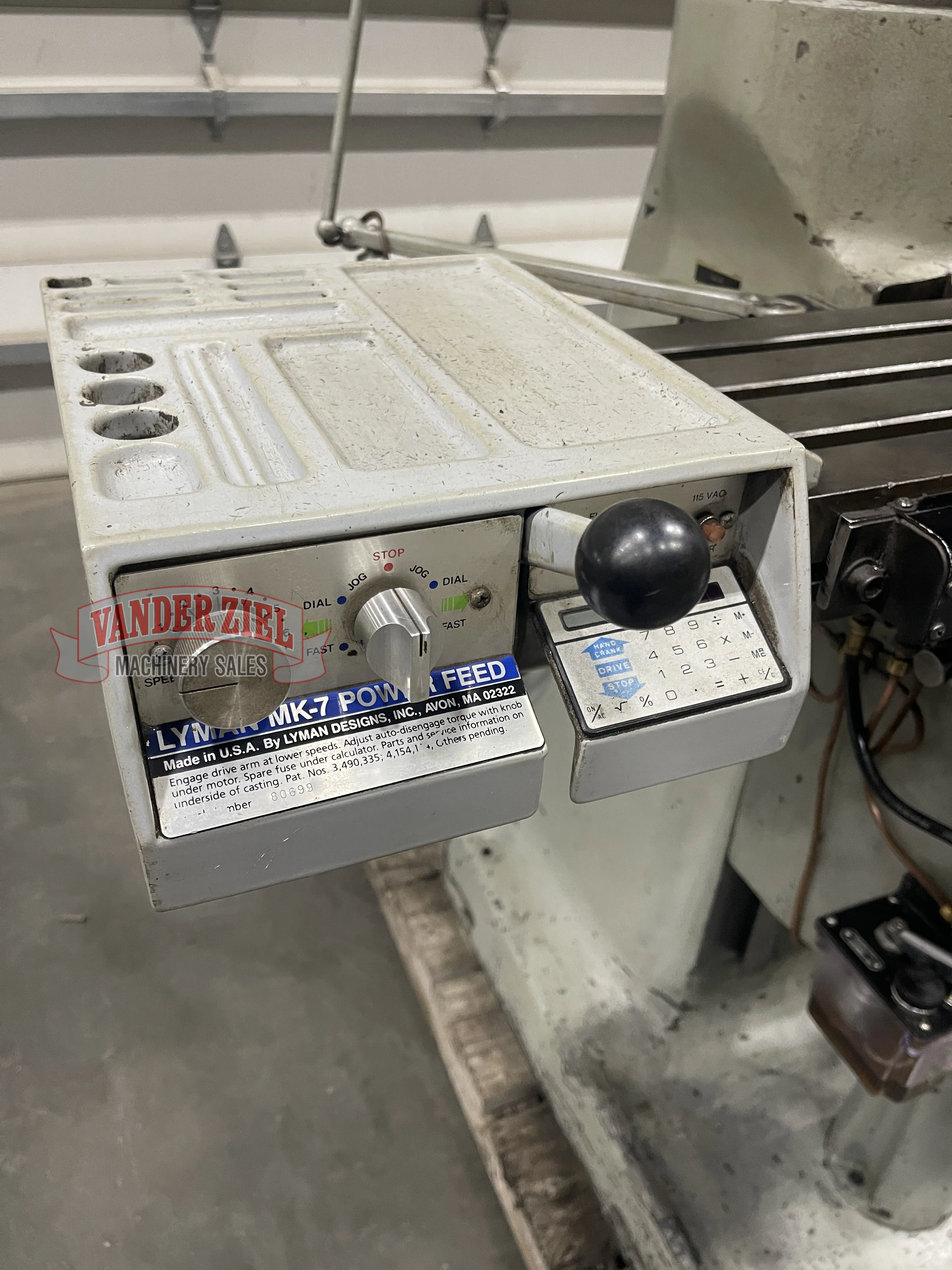 Bridgeport Step Pulley Vertical Knee Mill, 9" x 42" Table, 1 HP, R8, Powerfeed, 2-Axis digital read out, 4" - Image 7