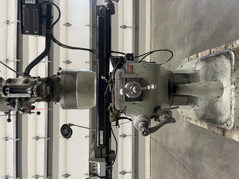 Bridgeport Step Pulley Vertical Knee Mill, 9" x 42" Table, 1 HP, R8, Powerfeed, 2-Axis digital read out, 4" - Image 9