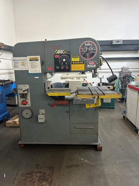 36" x 13" Doall #3613-20, Vertical Bandsaw, 1/16"-1" x 125" band, 5-5200 FPM, 3 HP, blade welder & grinder - Image 6