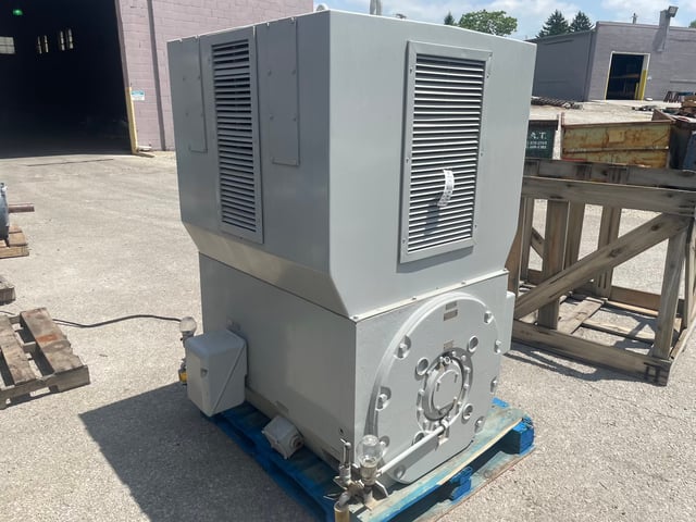 800 HP 3600 RPM Siemens, Frame 509US, WPIISB, 2300/4000 Volts - Image 2