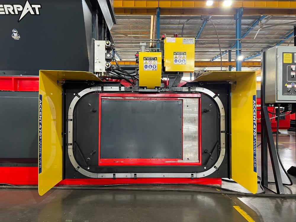 Enerpat, 2-Ram Horizontal Baler, 55 kW, 62" 46" 31" Bale, 15-Second Cycle Time, NEW - Image 4