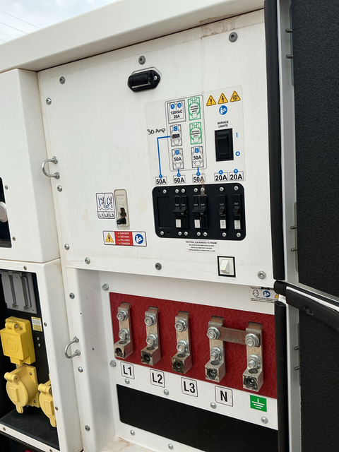27 KW Generac Magnum #MMG35DF4, portable diesel generator set, 208/480 Volts, 3-ph, 4419 hours, John Deere - Image 6