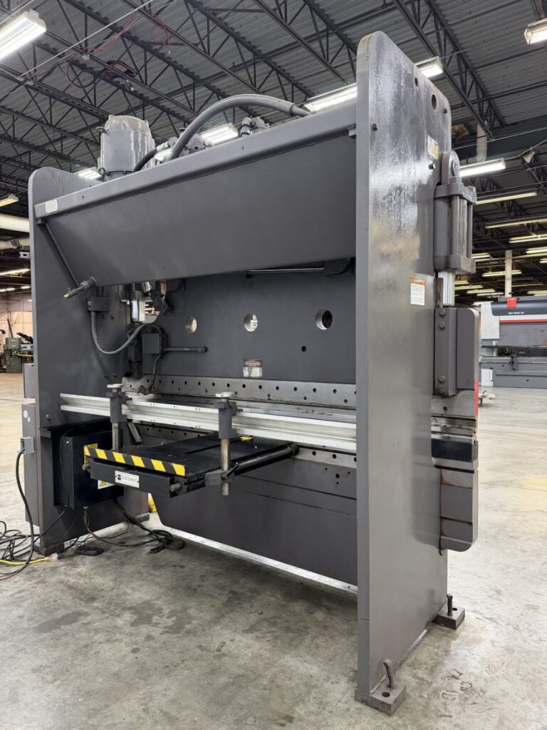 135 Ton, Cincinnati #135CBx8, CNC hydraulic press brake, 10' overall, 102" between housing, 8" stroke, Hurco - Image 9