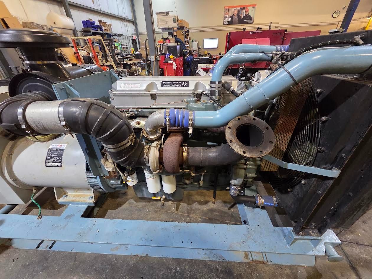350 KW Detroit #12.7L, diesel generator set, 480 Volts, 3-phase, 16122 hours, 2008 - Image 7