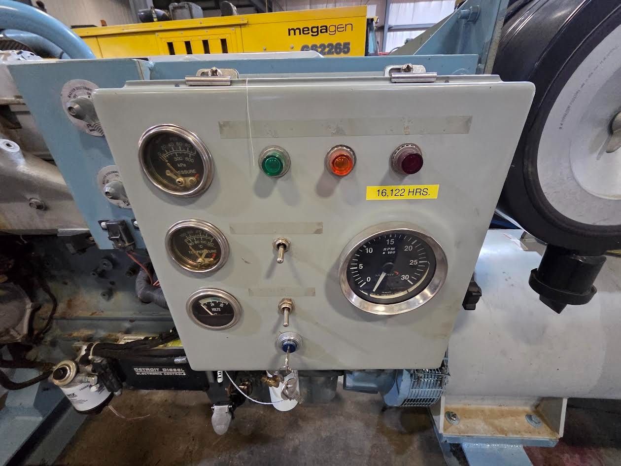 350 KW Detroit #12.7L, diesel generator set, 480 Volts, 3-phase, 16122 hours, 2008 - Image 8