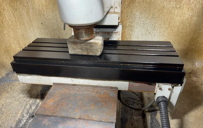 Milltronics #VM16, CNC Vertical Machining Center, 12" x 40" Table - Image 4