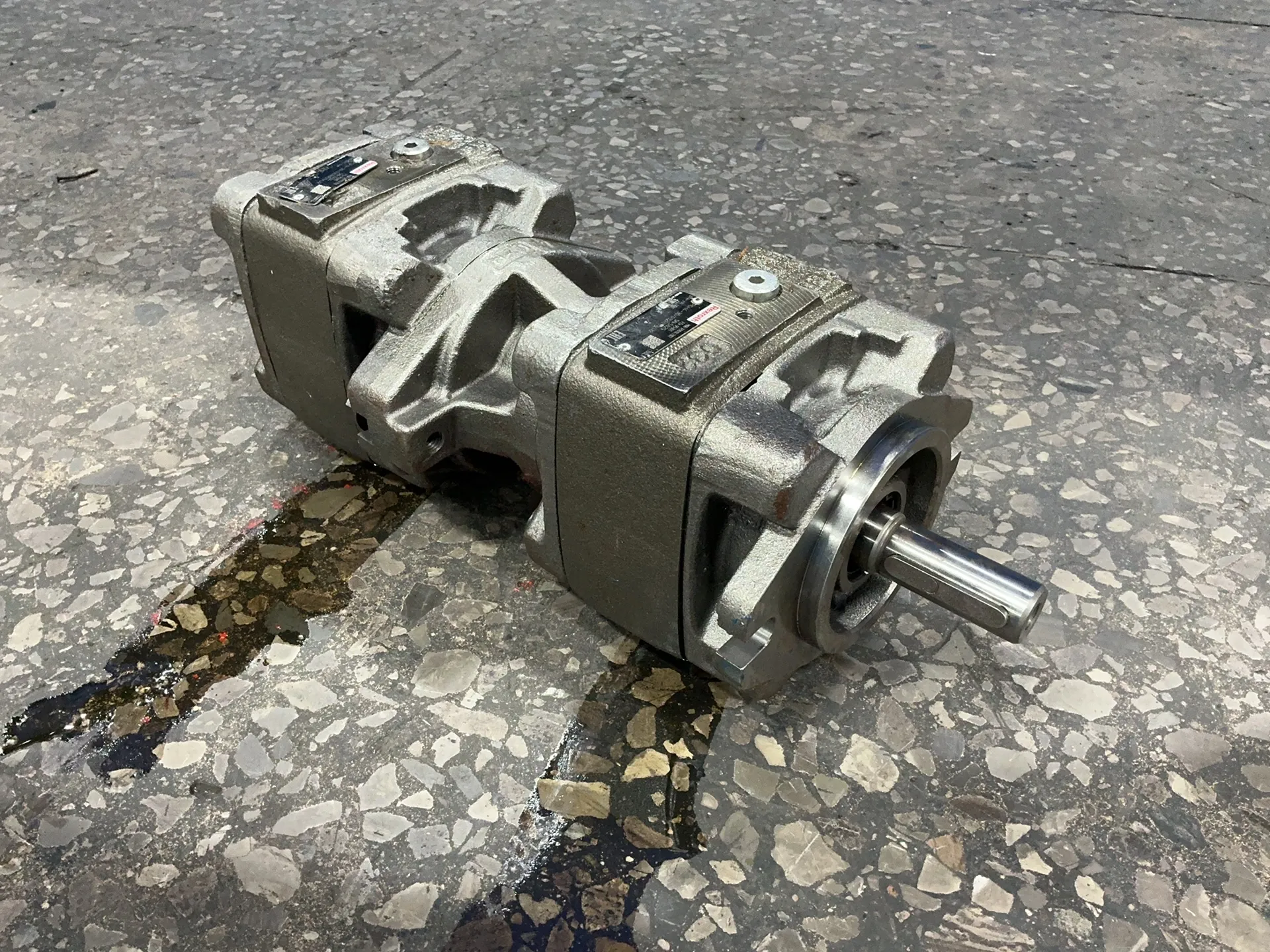 Rexroth #R901147102, Gear Pump, 315 Bar - Image 1