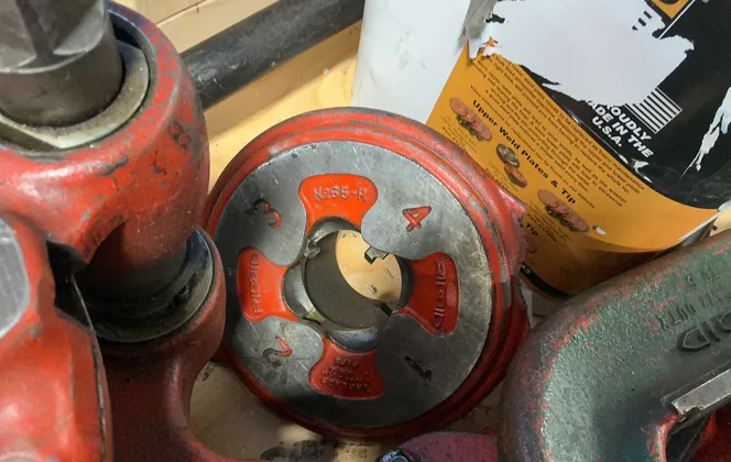 Ridgid #400, Pipe Threader with Tooling - Image 4